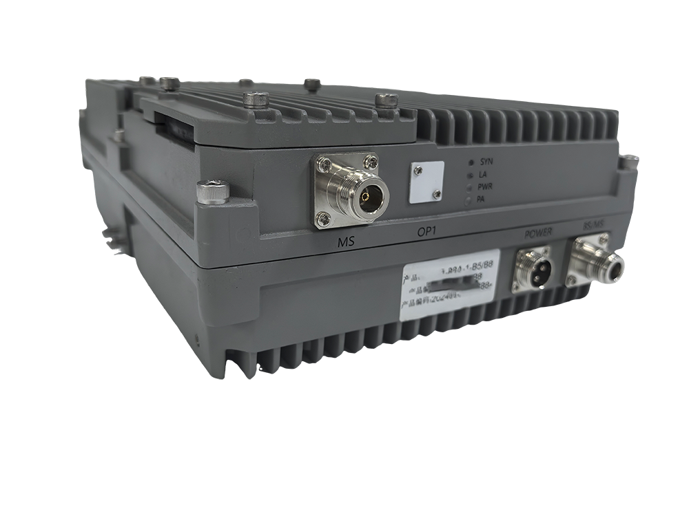  富文镇三频手机信号接收器2000㎡